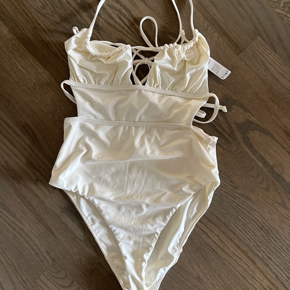white one piece swimsuit - Picture 1 of 1